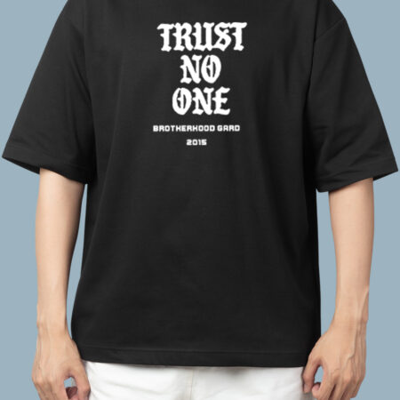 Trust no one Black T-Shirt for Men
